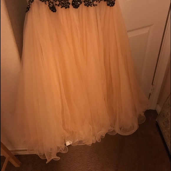 Evening dress, prom formal. - Picture 4 of 8